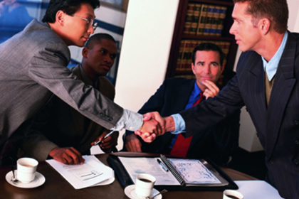 信用卡贷款5万年利息是多少？